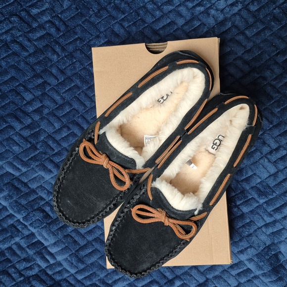 UGG Dakota Black Suede Slippers Size 9, NWT! - Picture 16 of 17